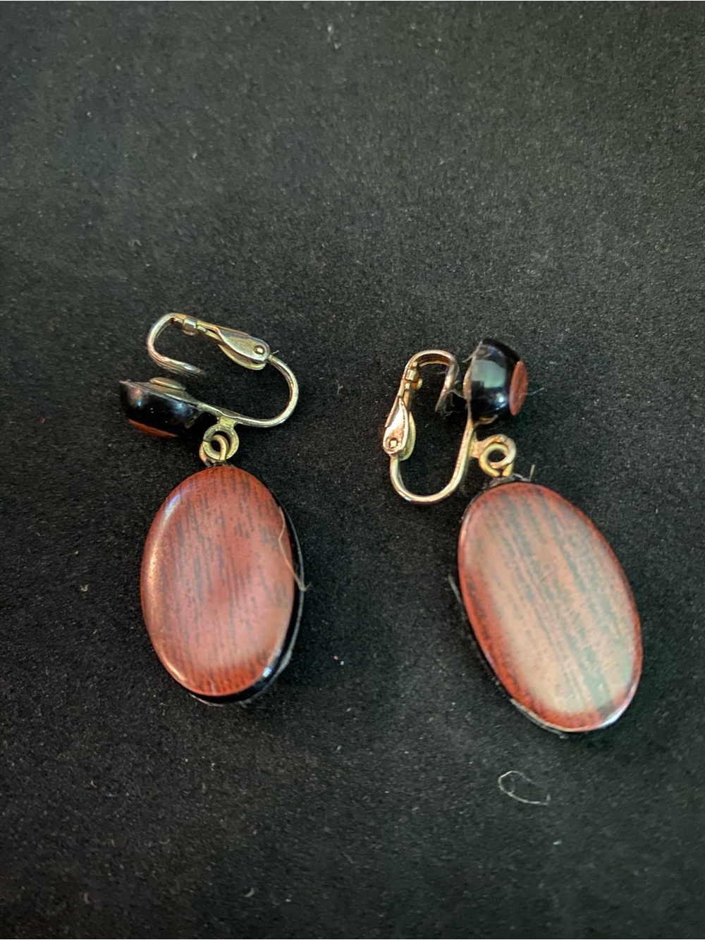 Vintage Gold-Tone Clip-On Earrings with Brown Wood-Effect Ovals